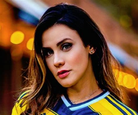 Andrea Espada .